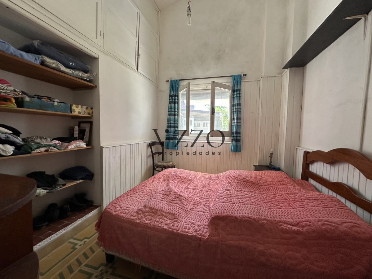 Casa ID.1354/Venta-casa-5-dormitorios-en-La-Coronilla- - Venta casa 5 dormitorios en La Coronilla 