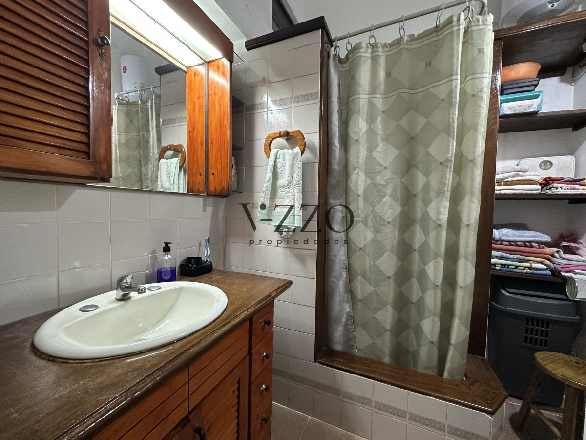 Casa ID.1354/Venta-casa-5-dormitorios-en-La-Coronilla- - Venta casa 5 dormitorios en La Coronilla 