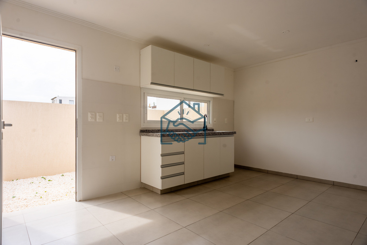 Casa ID.1492/Altos-de-la-laguna,-2-dormitorios-con-garage - Altos de la laguna, 2 dormitorios con garage