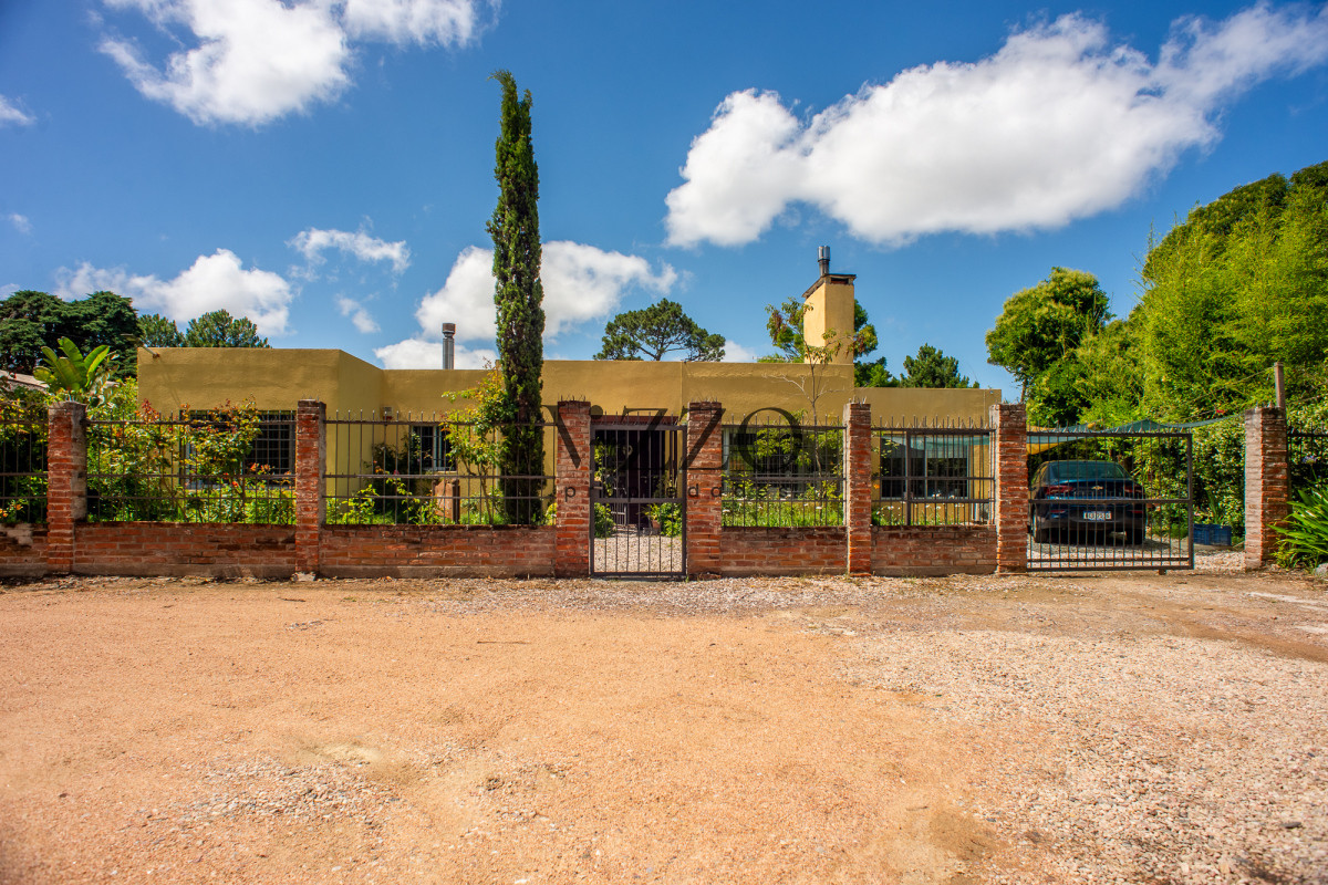 Casa ID.1082/Casa-4-dormitorios-con-piscina,-Rincon-del-Indio - Casa 4 dormitorios con piscina, Rincon del Indio