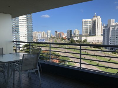 2 suites en playa mansa con garage