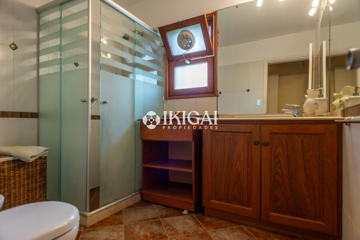 Casa ID.421 - 3 dormitorios con piscina, Cantegril, Punta del Este