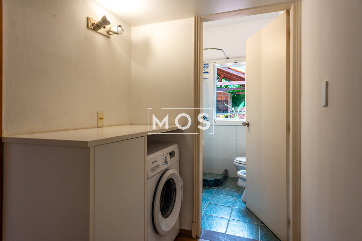 Casa ID.2764 - 3 dormitorios con piscina, Cantegril, Punta del Este