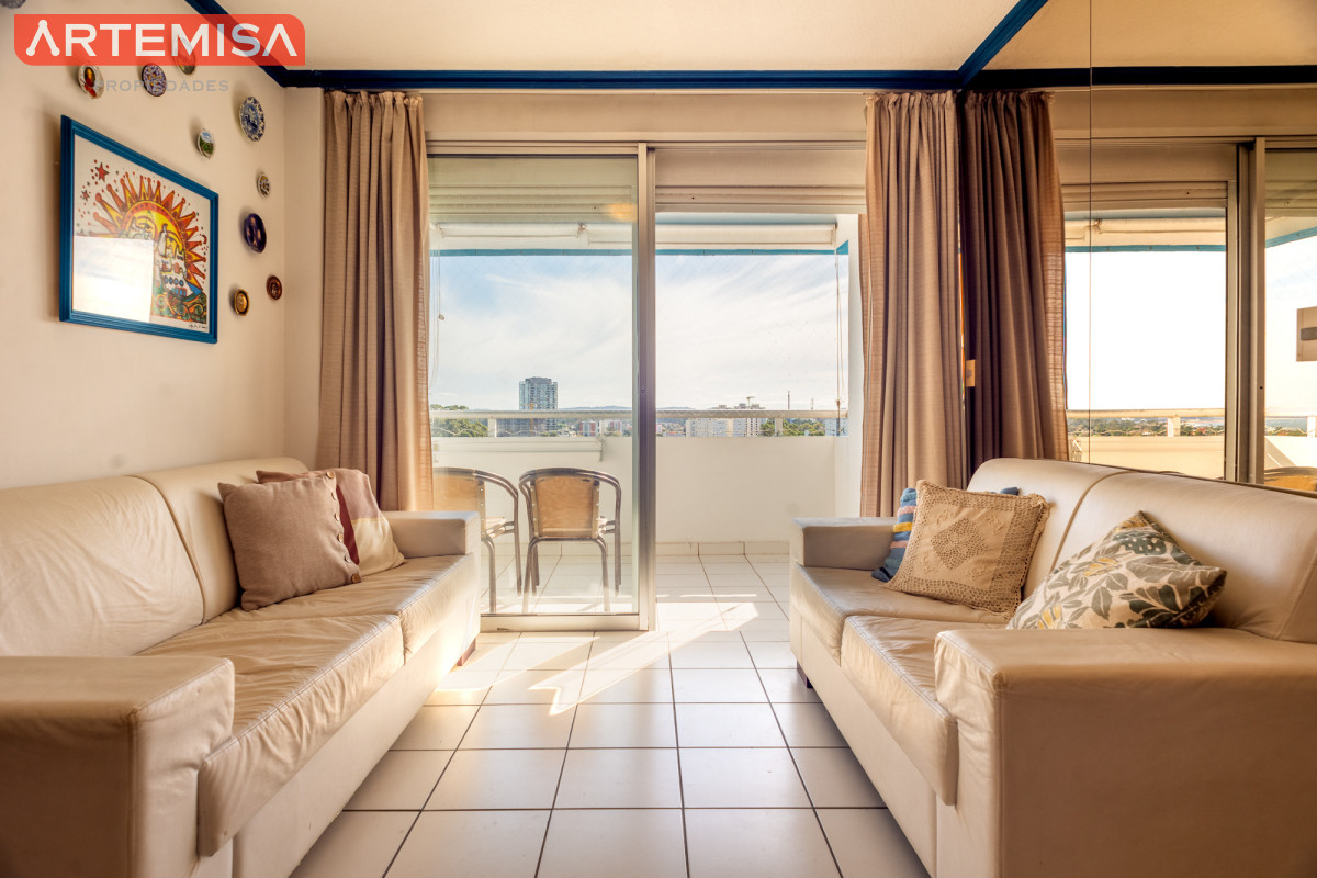 Apartamento ID.828 - 3 dormitorios vista al mar con garage, Roosevelt