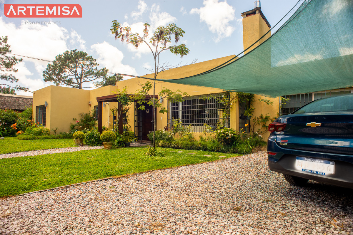 Casa ID.462 - Casa 4 dormitorios con piscina, Rincon del Indio