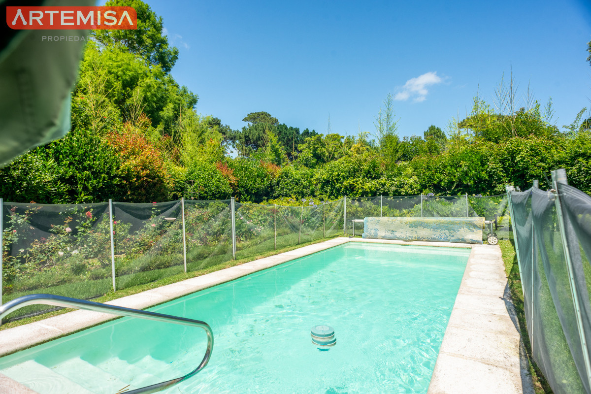 Casa ID.462 - Casa 4 dormitorios con piscina, Rincon del Indio