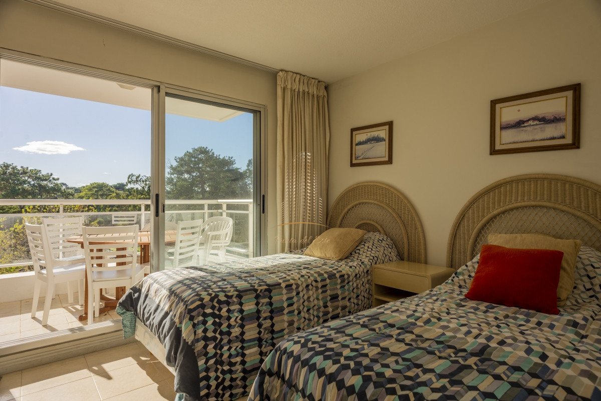 Apartamento ID.422 - Apartamento en venta de 3 dormitorios, Roosevelt , Punta del Este