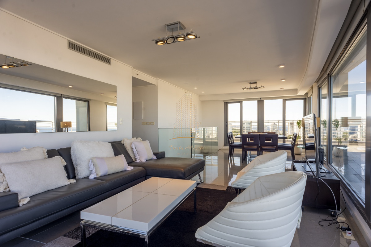 Apartamento ID.427 - Pent-house , Apartamento en venta en Punta del Este