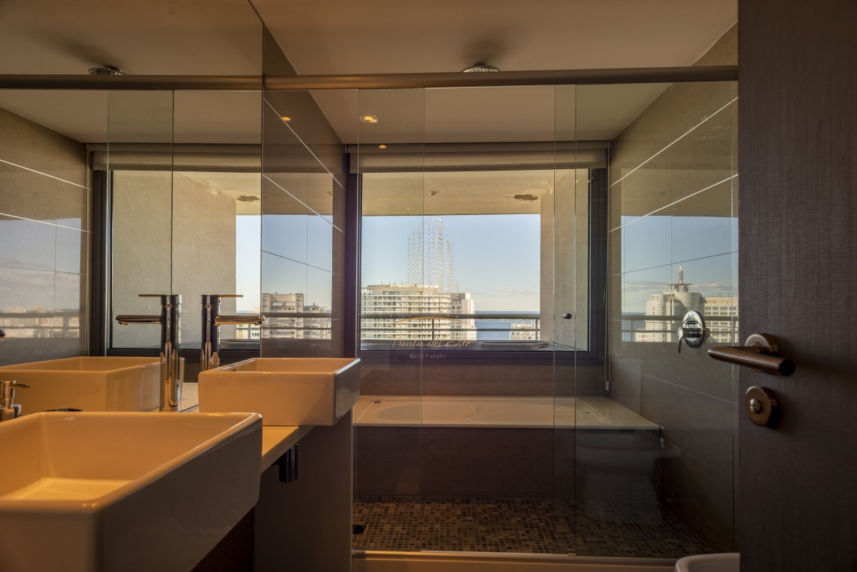 Apartamento ID.427 - Pent-house , Apartamento en venta en Punta del Este