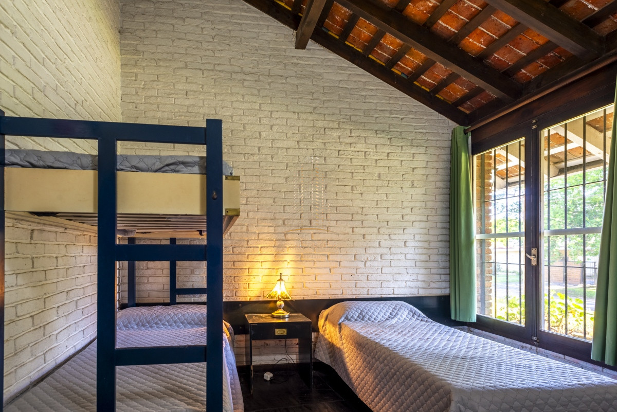 Casa ID.1016 - Venta casa 3 dormitorios y dependencia San Rafael Punta del Este