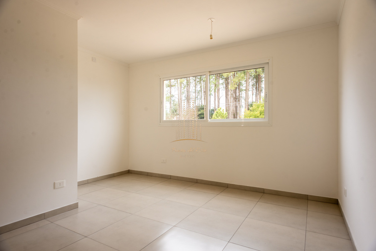 Casa ID.944 - Altos de la laguna, 2 dormitorios con garage