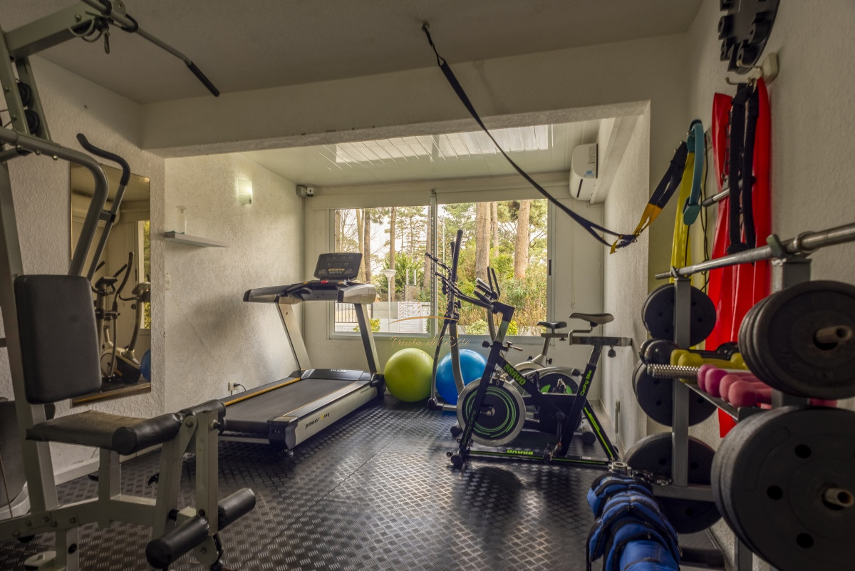 Apartamento ID.415 - Apartamento en venta de 3 dormitorios Roosevelt, Punta del Este
