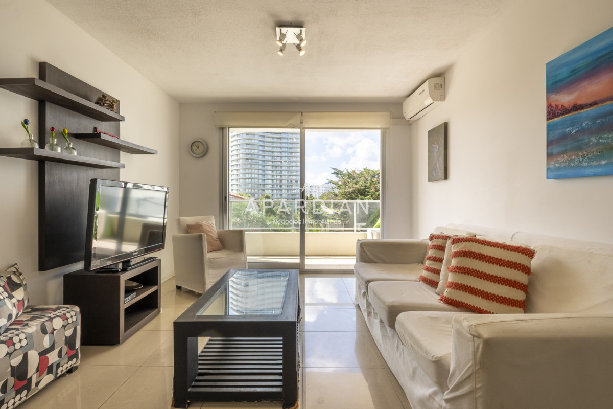 Apartamento ID.21099380 - 2 dormitorios en Playa Mansa cerca del Mar
