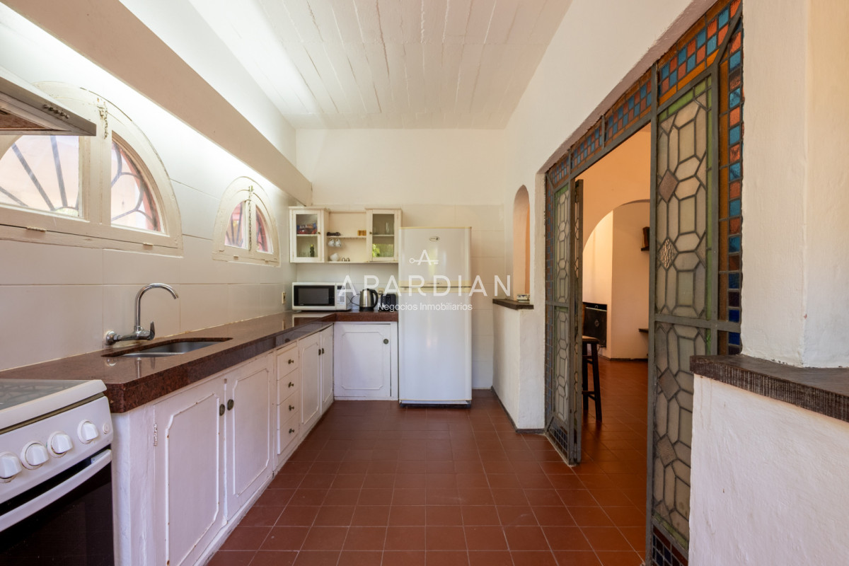 Casa ID.21099578 - Casa de estilo en Pinares, 4 habitaciones y 3 baños