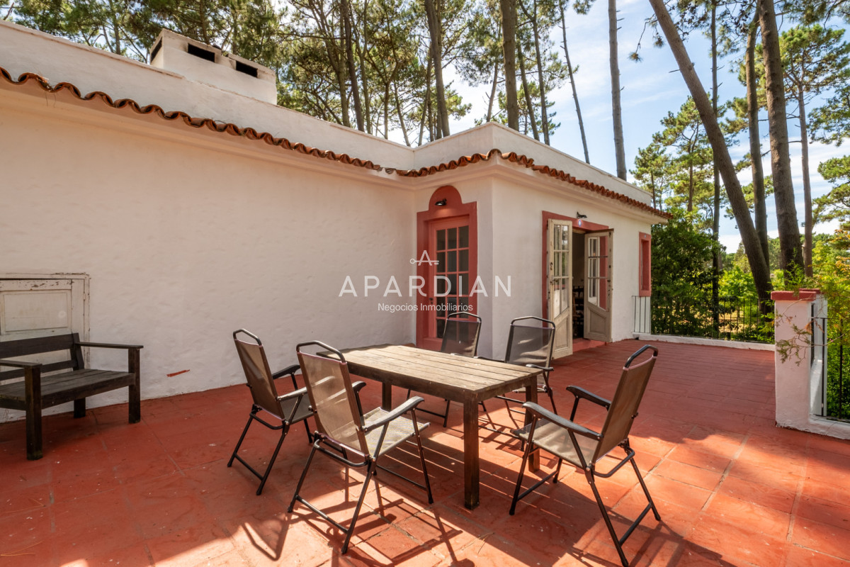 Casa ID.21099578 - Casa de estilo en Pinares, 4 habitaciones y 3 baños