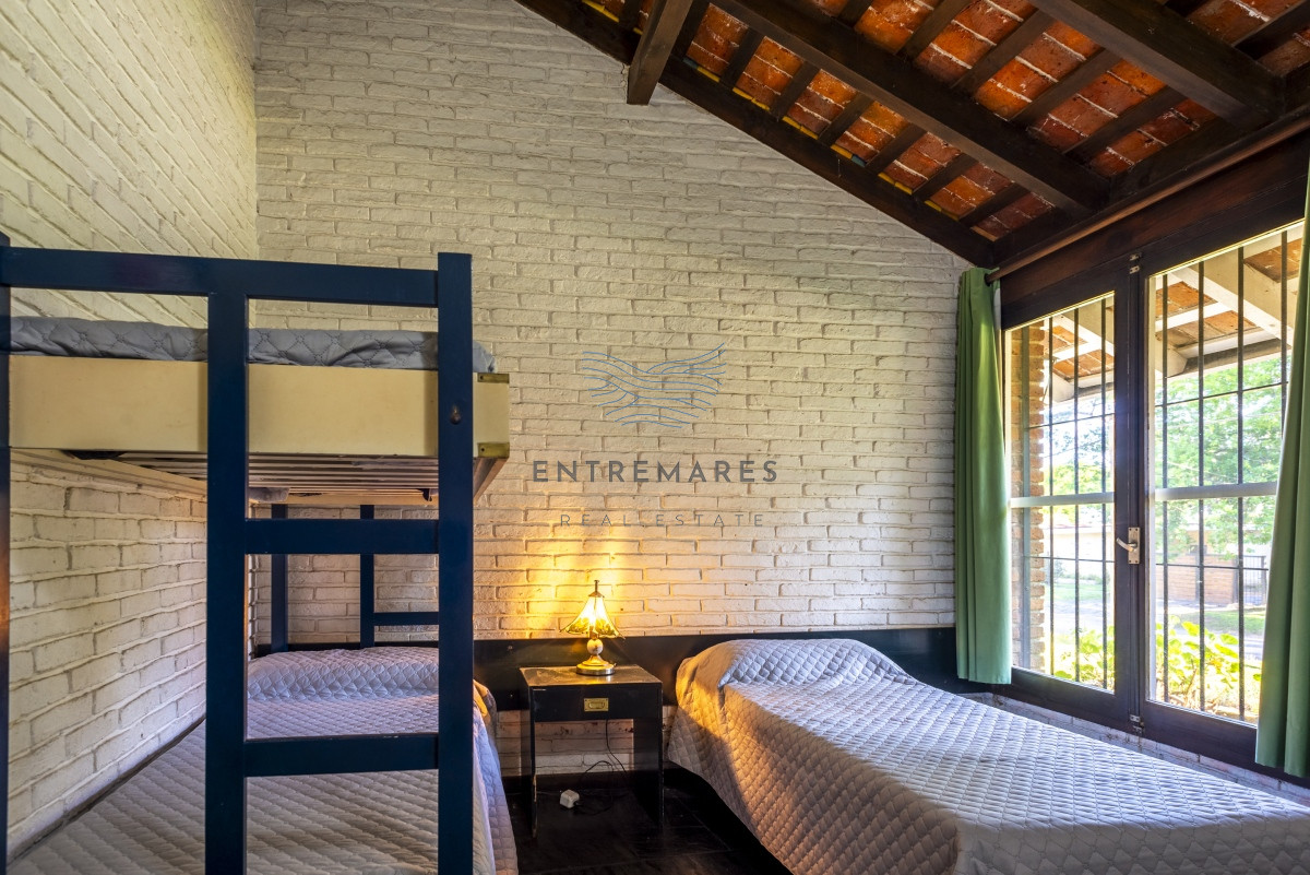 Casa ID.108 - Venta casa 3 dormitorios y dependencia San Rafael Punta del Este