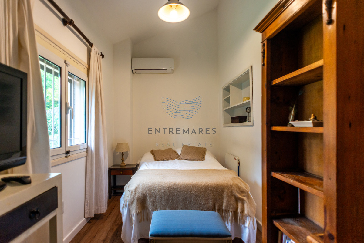 Casa ID.106 - 3 dormitorios con piscina, Cantegril, Punta del Este
