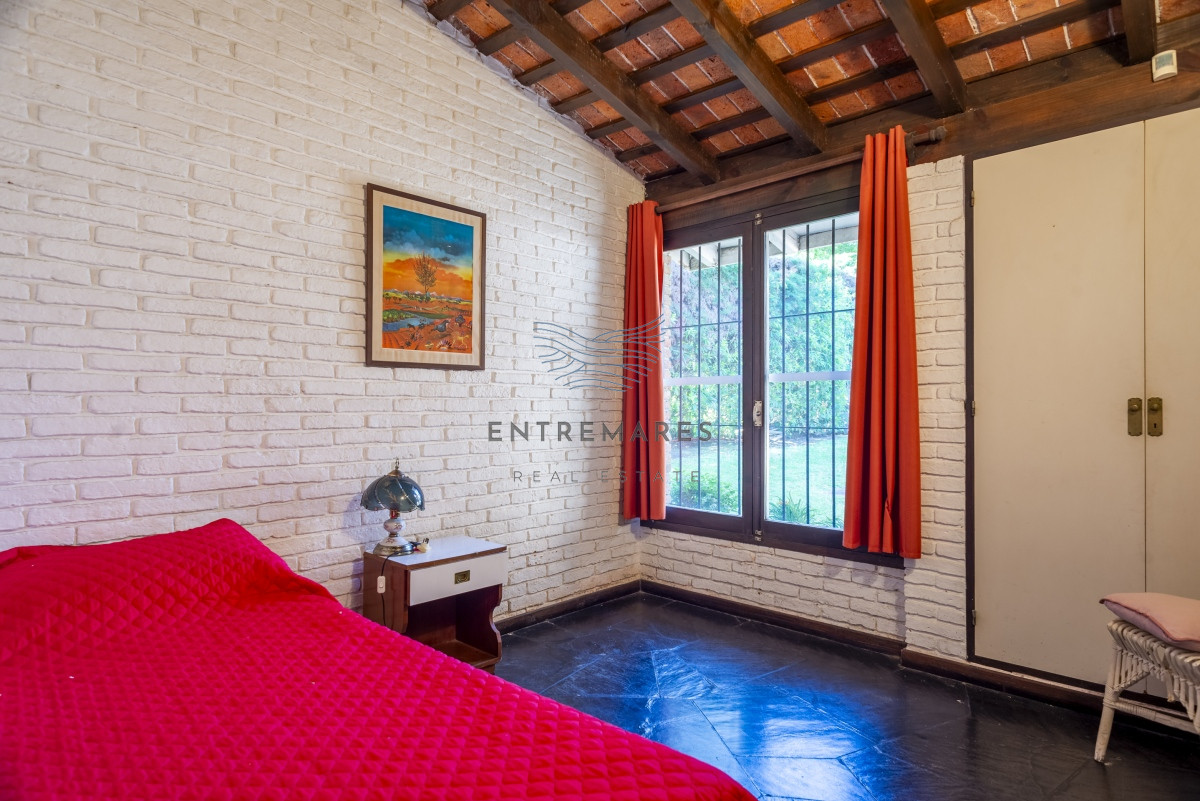 Casa ID.108 - Venta casa 3 dormitorios y dependencia San Rafael Punta del Este