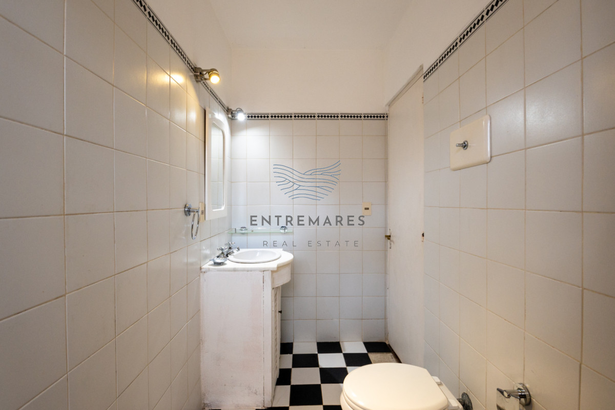 Casa ID.383 - Casa de estilo en Pinares, 4 habitaciones y 3 baños