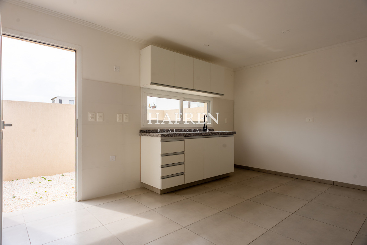 Casa ID.215 - Altos de la laguna, 2 dormitorios con garage