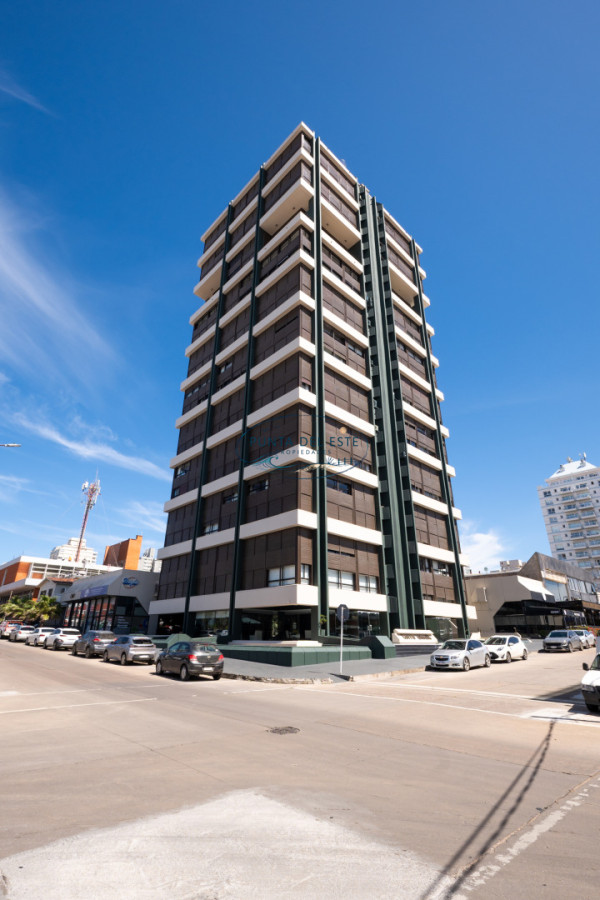 Apartamento ID.165 - 2 dormitorios y dependencia, Peninsula