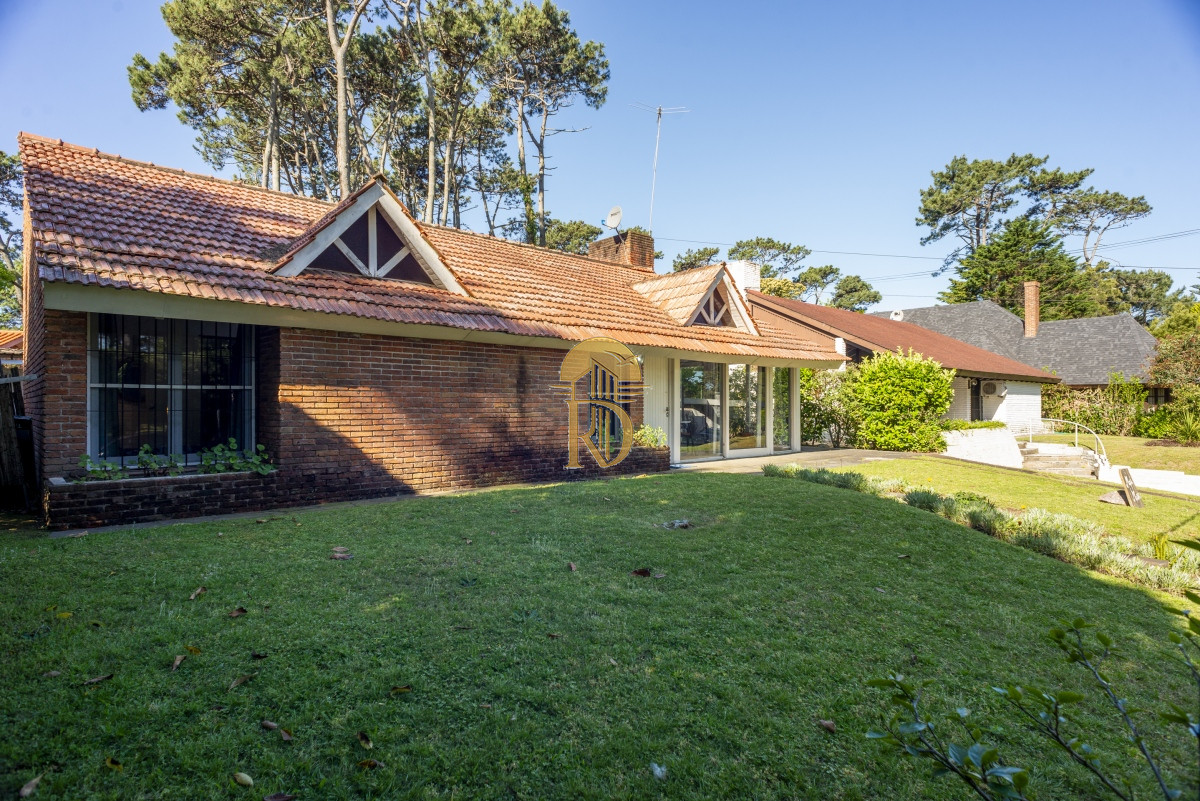casa 3 dormitorios y dependencia San Rafael Punta del Este -id-166-19