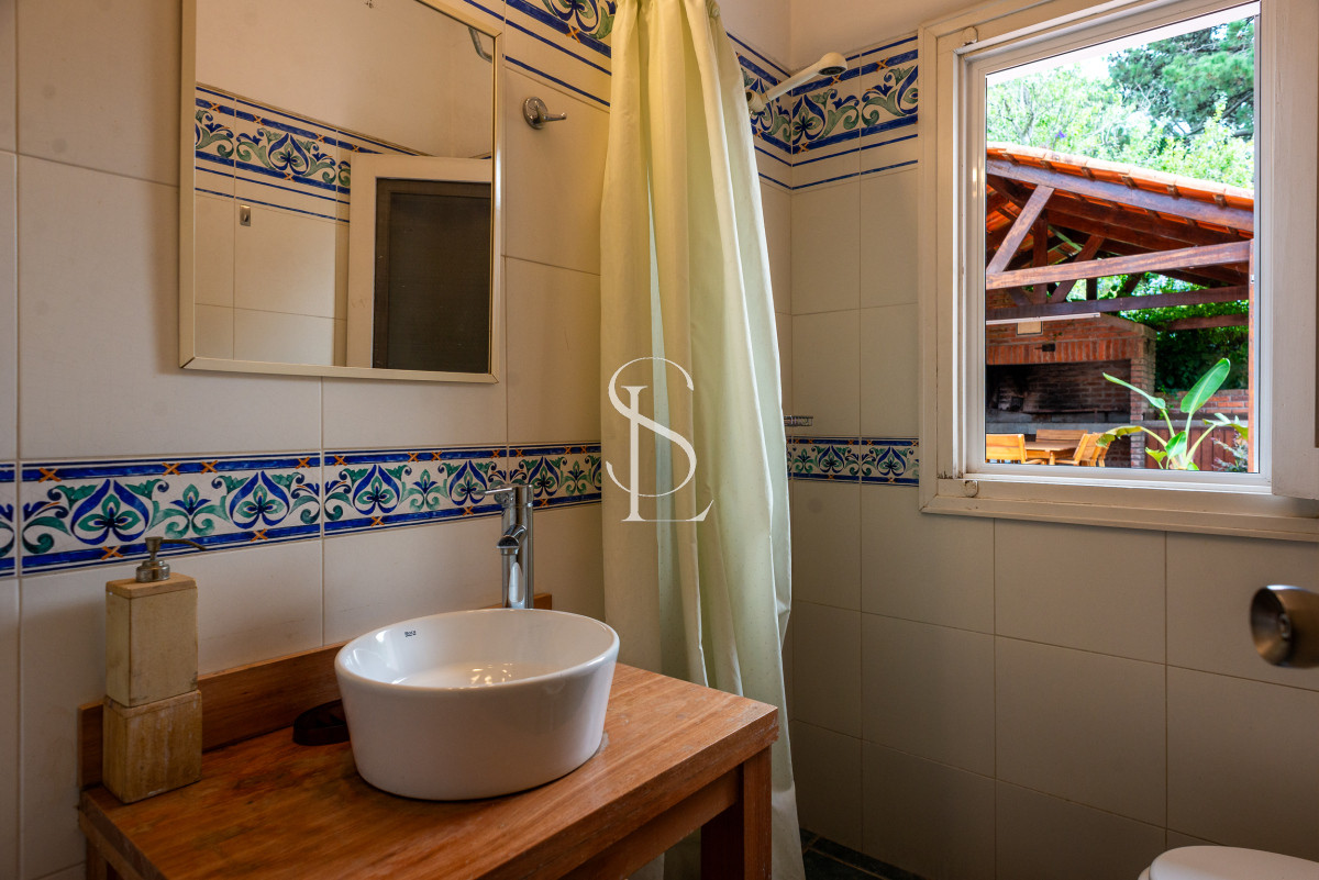 Casa ID.99 - 3 dormitorios con piscina, Cantegril, Punta del Este