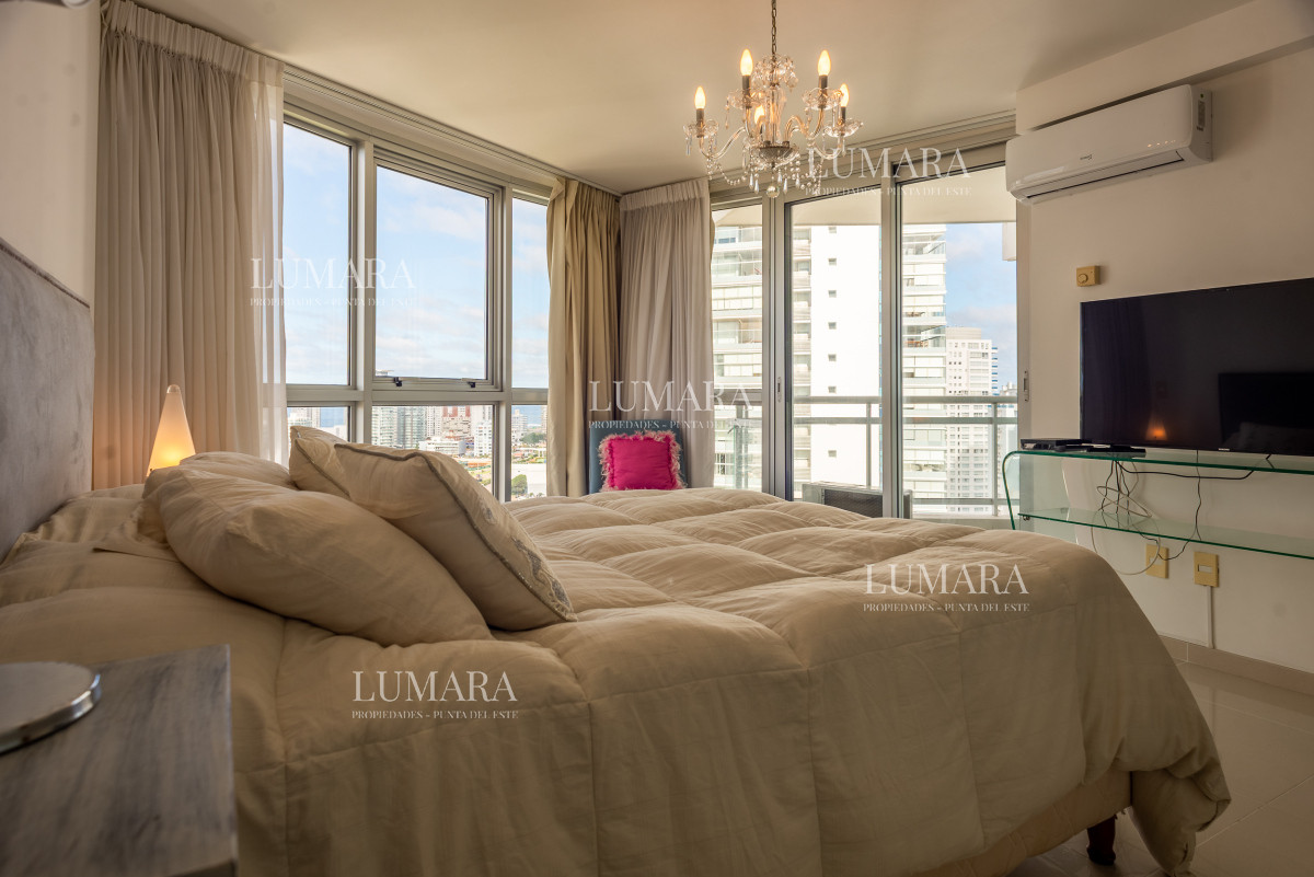 Apartamento ID.3290 - 3 y dependencia Sunrise Tower, Piso Alto, Playa Mansa