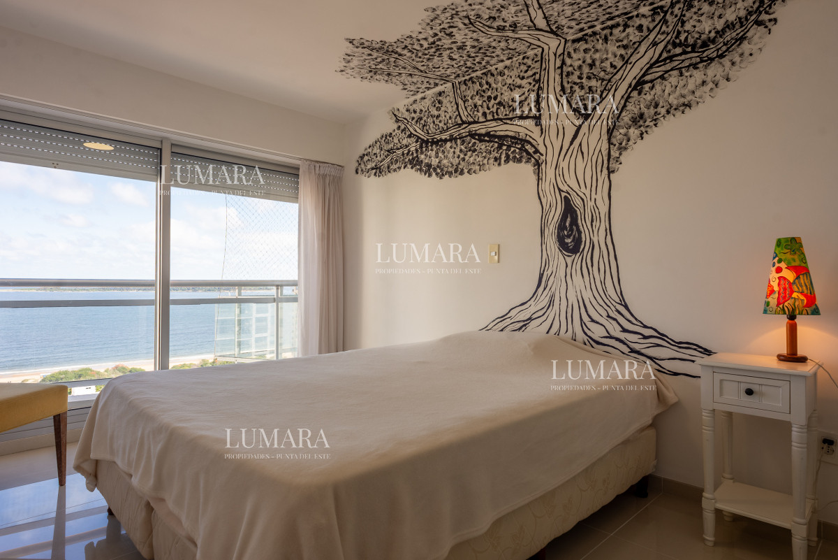 Apartamento ID.3290 - 3 y dependencia Sunrise Tower, Piso Alto, Playa Mansa
