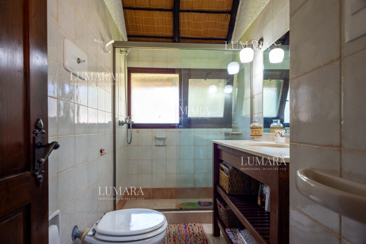 Casa ID.3997 - Alquiler 5 dormitorios piscina climatizada Punta del Este
