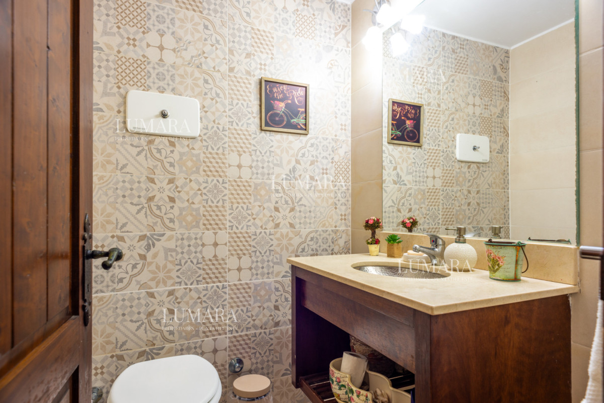 Casa ID.3997 - Alquiler 5 dormitorios piscina climatizada Punta del Este