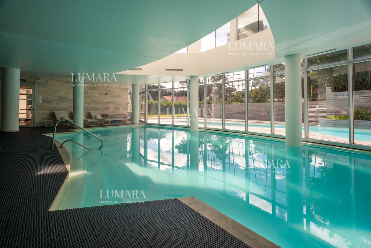 Apartamento ID.3290 - 3 y dependencia Sunrise Tower, Piso Alto, Playa Mansa