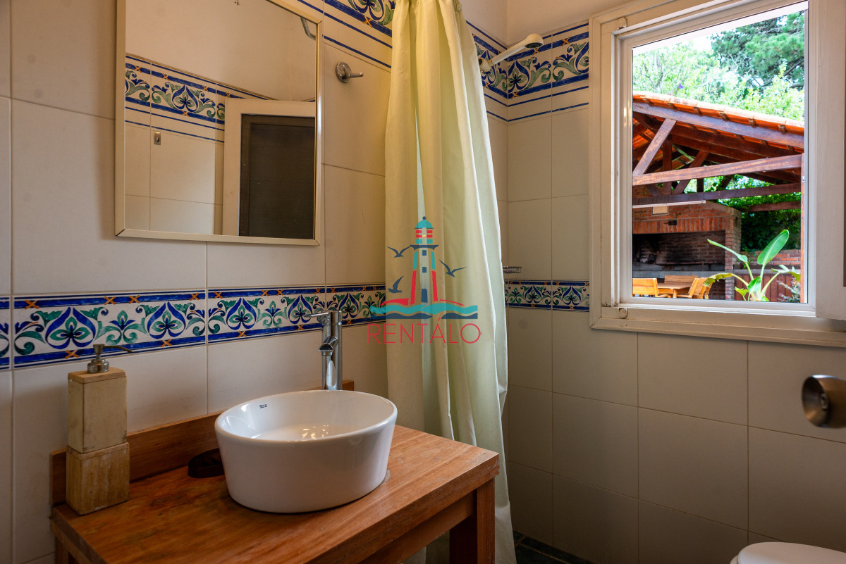 Casa ID.121 - Venta Casa en Punta del este 3 dormitorios Cantegril