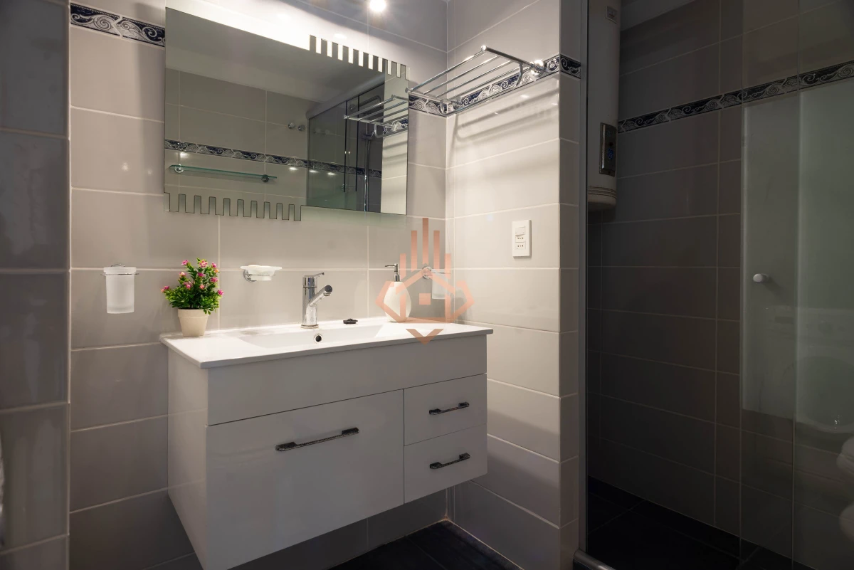 Peninsula 1 dormitorio y medio