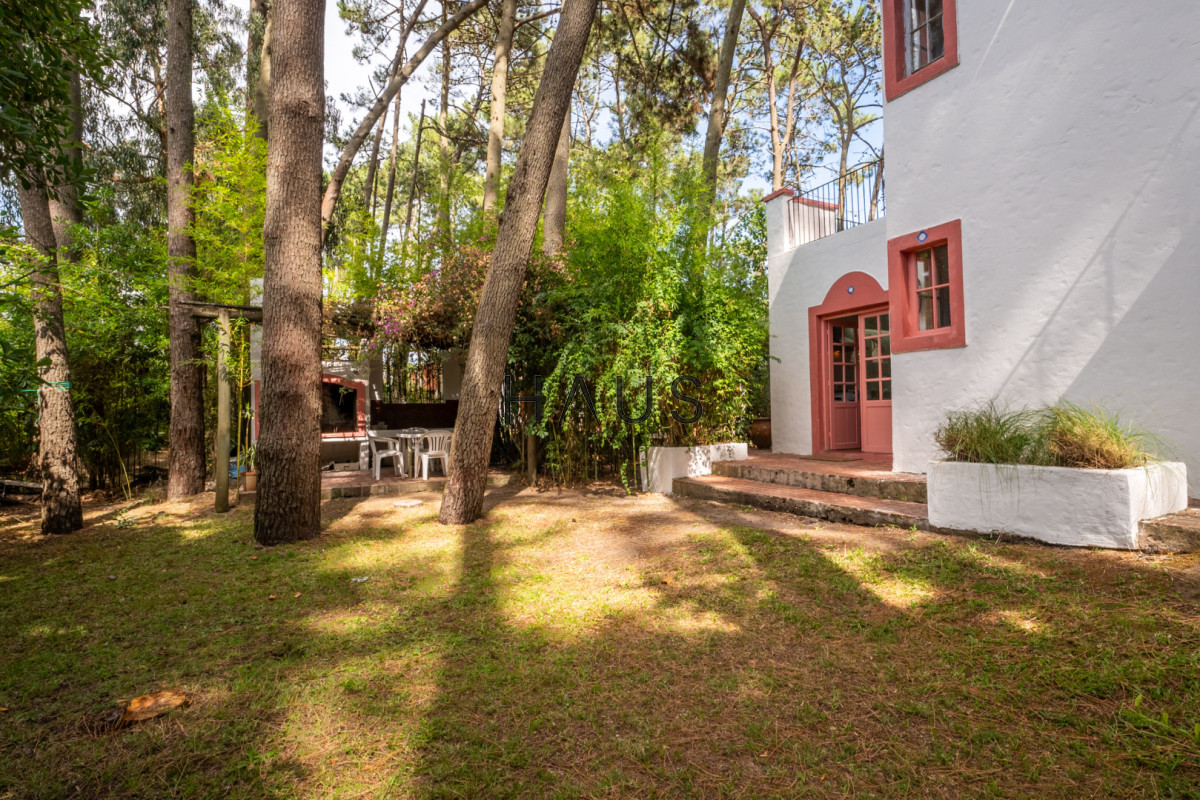 Casa ID.623 - Casa de estilo en Pinares, 4 habitaciones y 3 baños