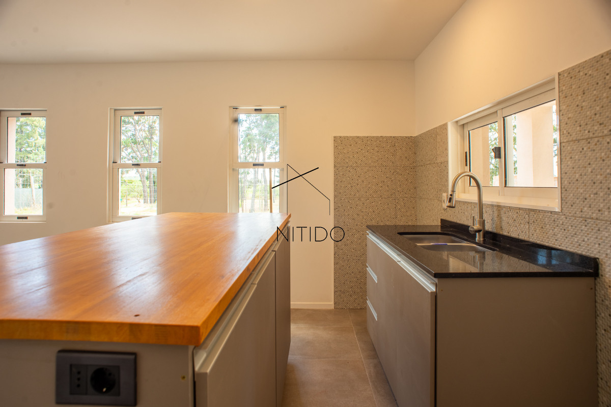 Casa ID.191 - 2 dormitorios 2 baños cerca de la laguna y el mar!