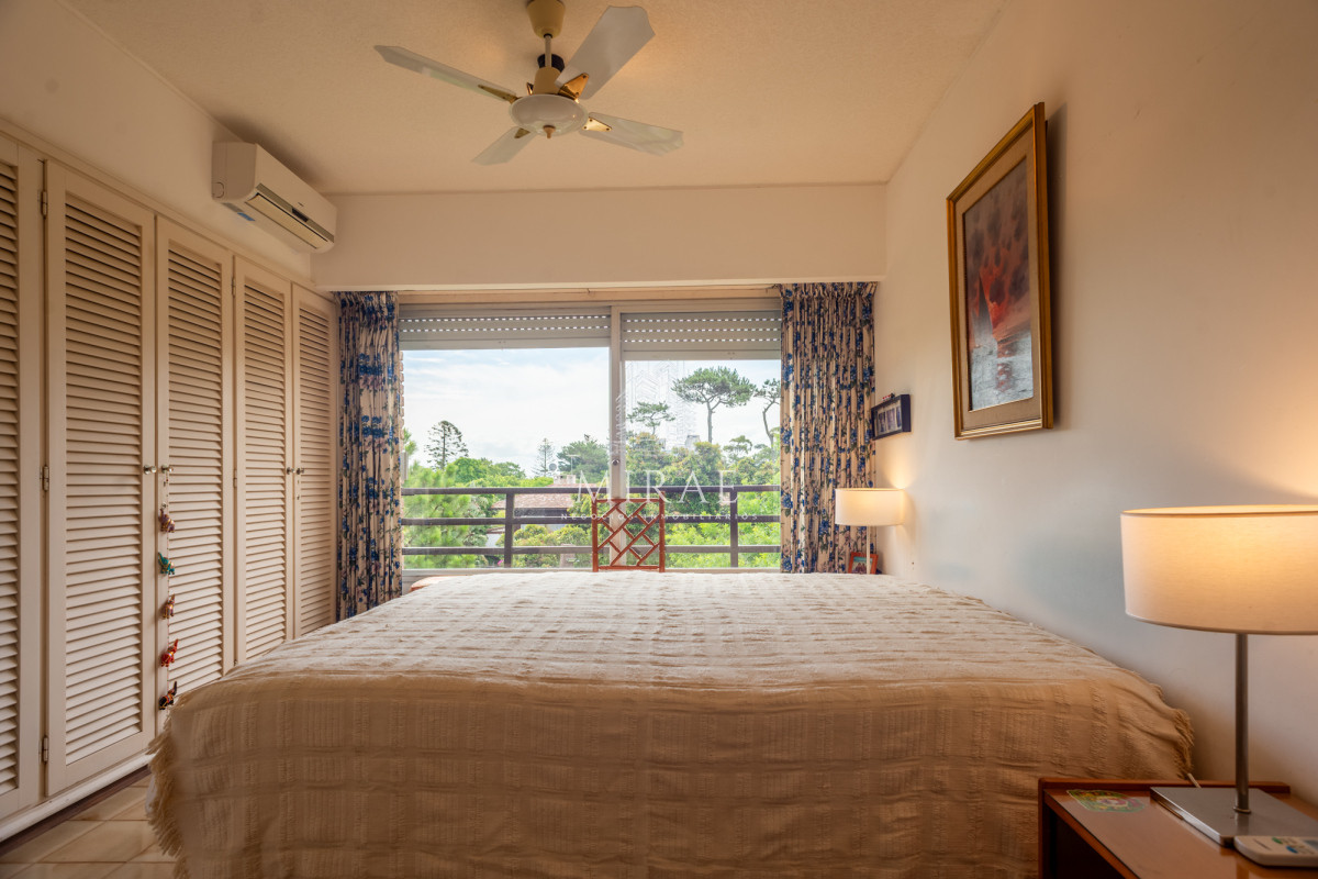 Apartamento ID.158 - 3 dormitorios playa mansa cerca del mar