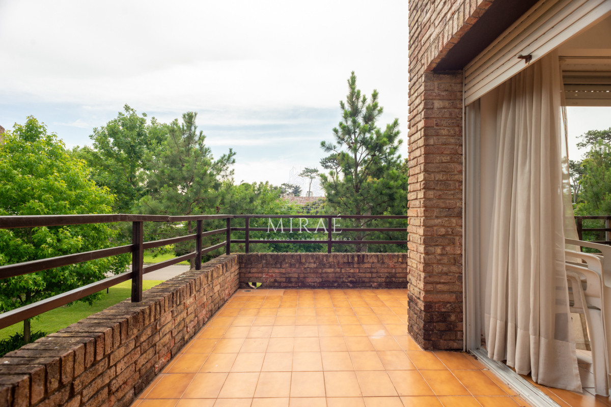 Apartamento ID.158 - 3 dormitorios playa mansa cerca del mar