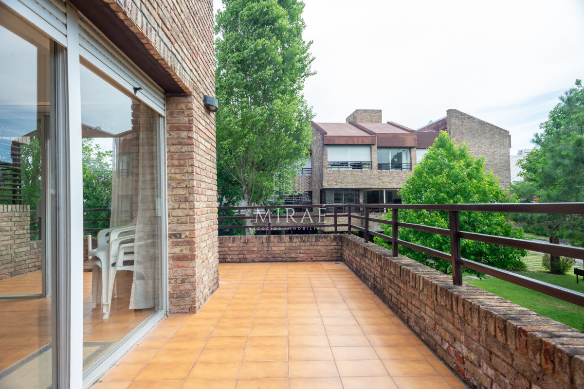 Apartamento ID.158 - 3 dormitorios playa mansa cerca del mar