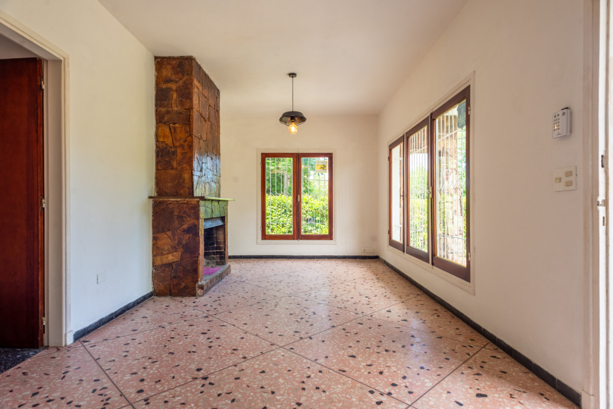 Casa ID.473 - Casa en Pinares 2 dormitorios, solida construccion