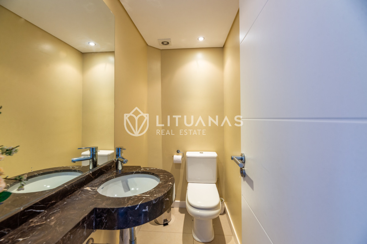 Apartamento ID.89 - 3 dormitorios y dependencia, Playa Mansa, Punta del Este