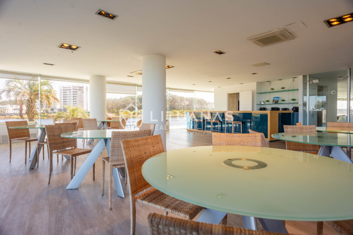 Apartamento ID.34 - 3 dormitorios vista despejada a la laguna y al mar.