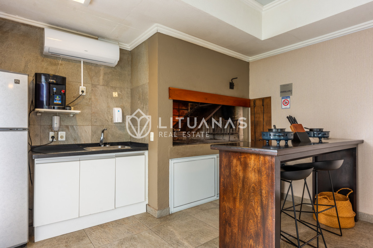 Apartamento ID.89 - 3 dormitorios y dependencia, Playa Mansa, Punta del Este