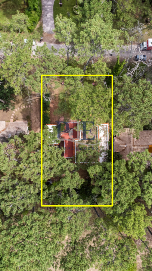 Casa de estilo en Pinares, 4 habitaciones y 3 baños - Imagen 31