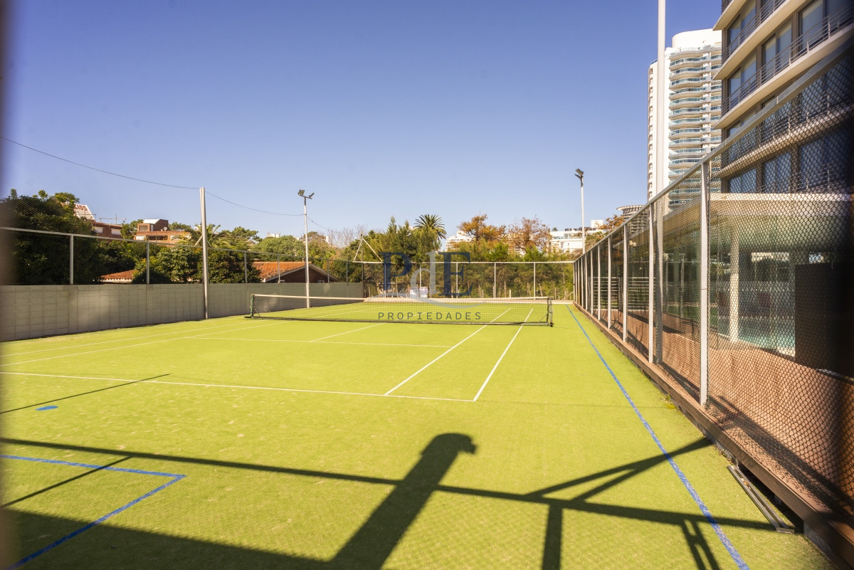 Apartamento de dos dormitorios Playa Mansa - Punta del Este - Imagen 15