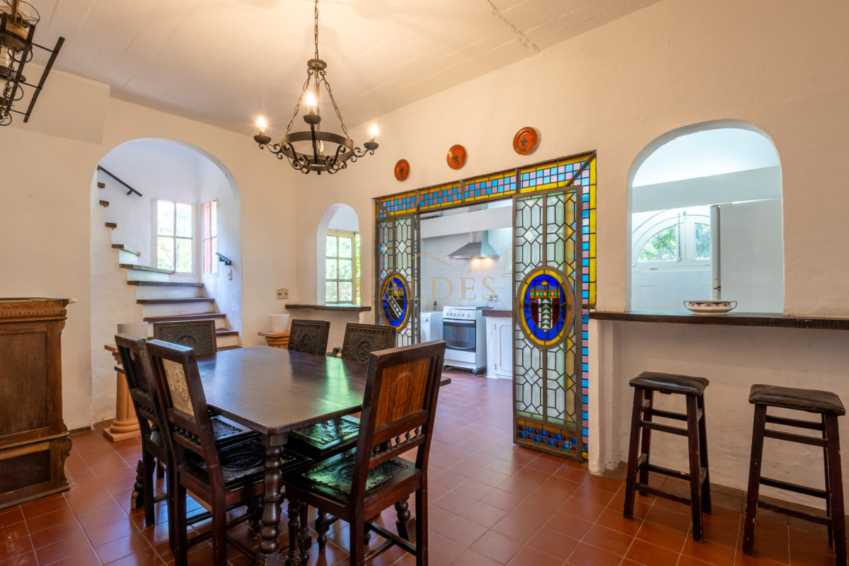 Casa ID.5242 - Casa de estilo en Pinares, 4 habitaciones y 3 baños