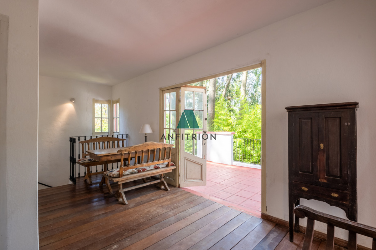 Casa ID.89 - Casa de estilo en Pinares, 4 habitaciones y 3 baños