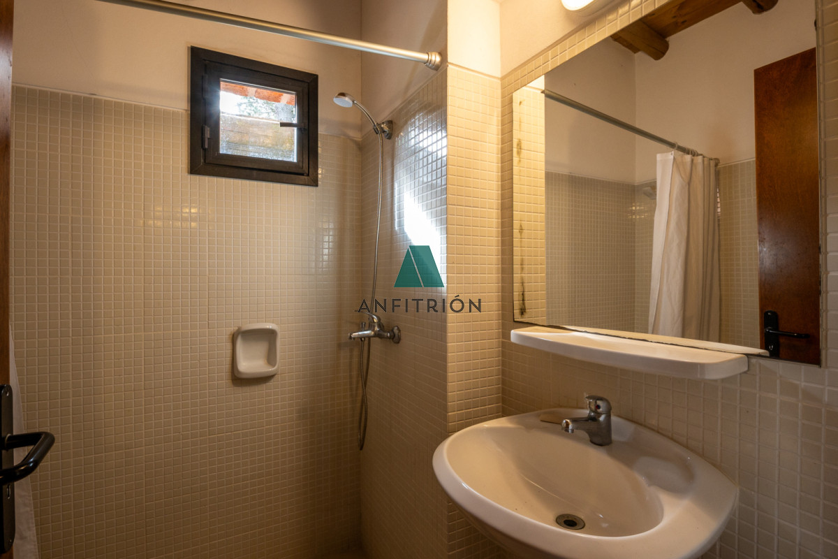 Casa ID.489 - Laguna Blanca 4 dormitorios y servicio
