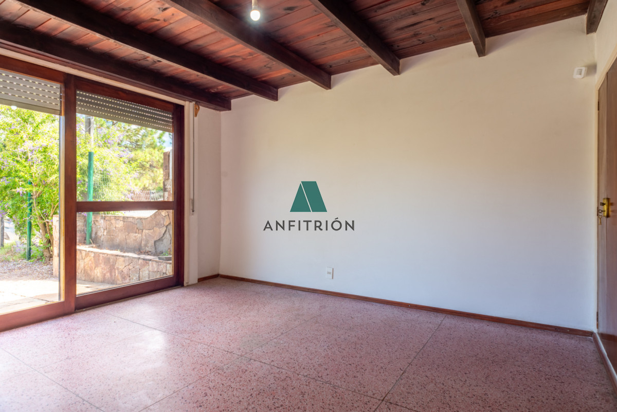 Casa ID.62 - Casa en Pinares 2 dormitorios, solida construccion