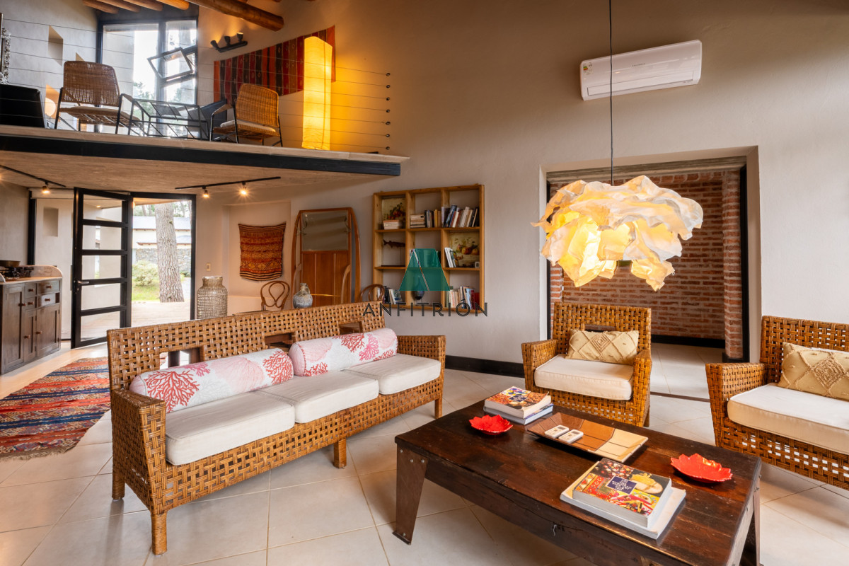 Casa ID.489 - Laguna Blanca 4 dormitorios y servicio